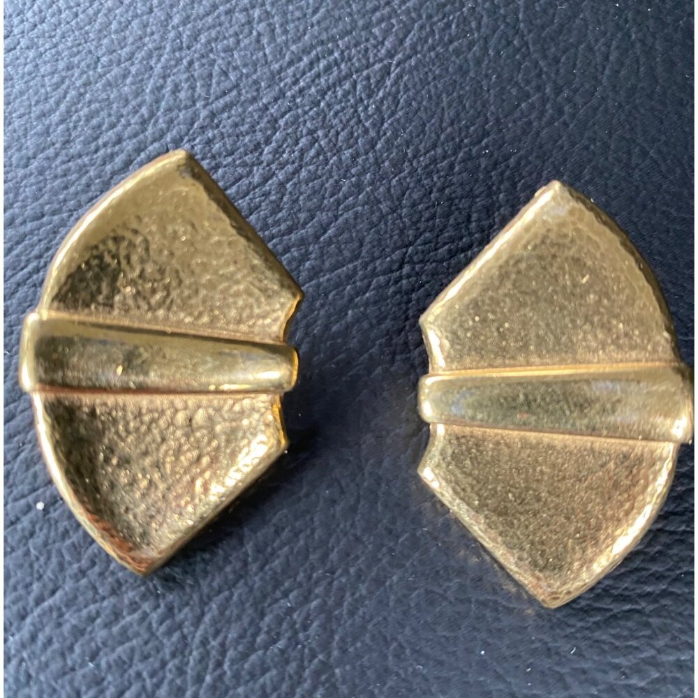 Vintage Monet Gold-Tone Shield Clip-On Earrings Retro Geometric Design J0221